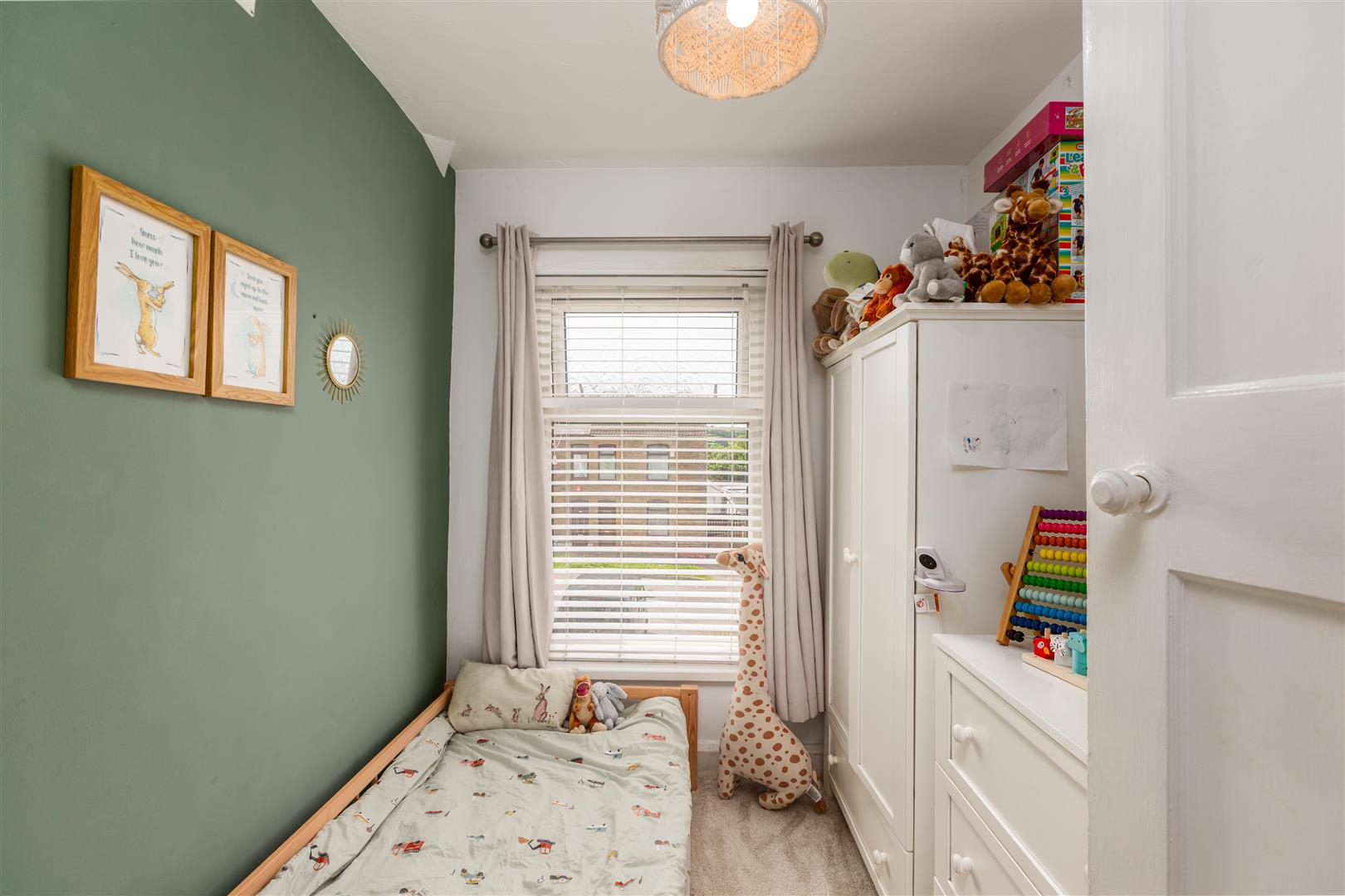 Carmarthen Road, Fforestfach, Swansea, SA5 4BN